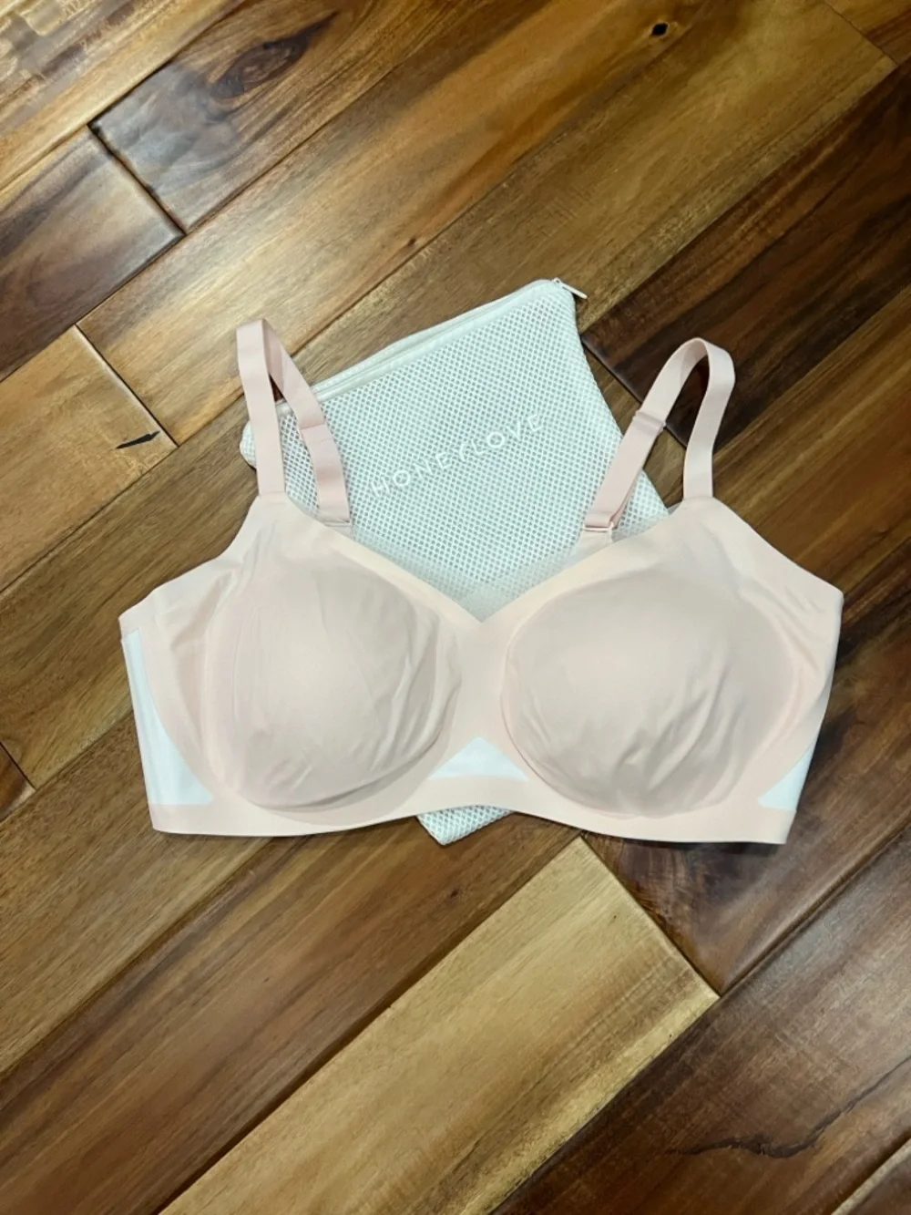 Honeylove Light Pink Seamless Support Bra - Picture 1 of 4